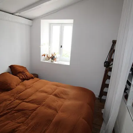 Le Petit Avec Les Cles De Luz Appartamento